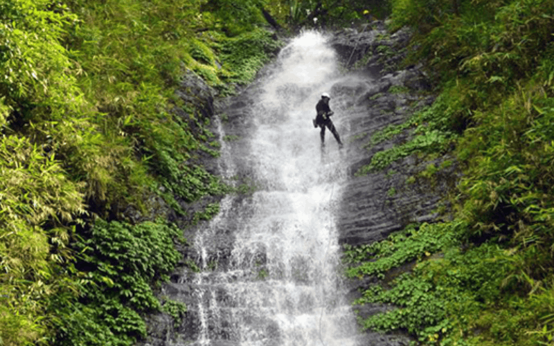 Canyoning